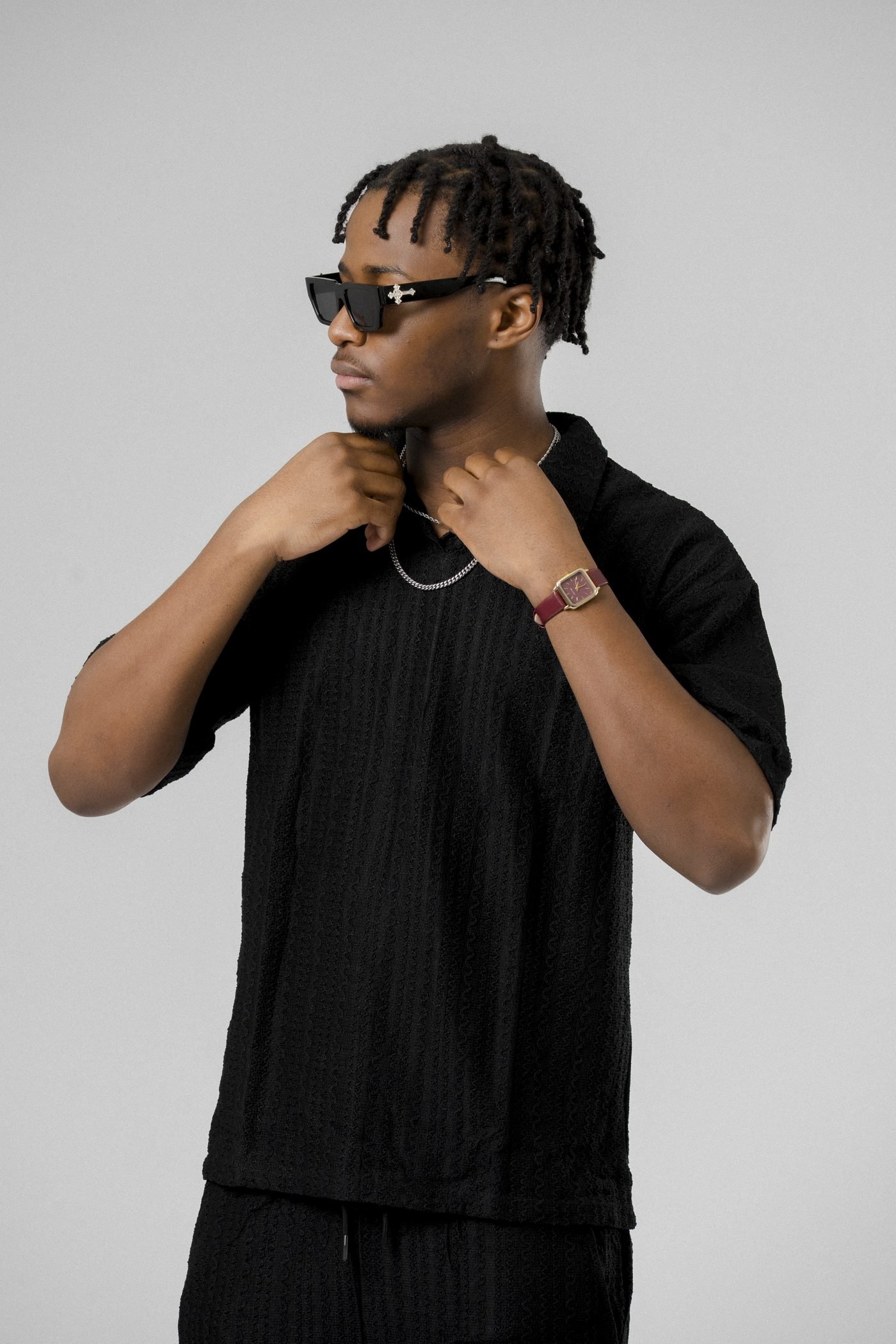 Onyx Tee Set